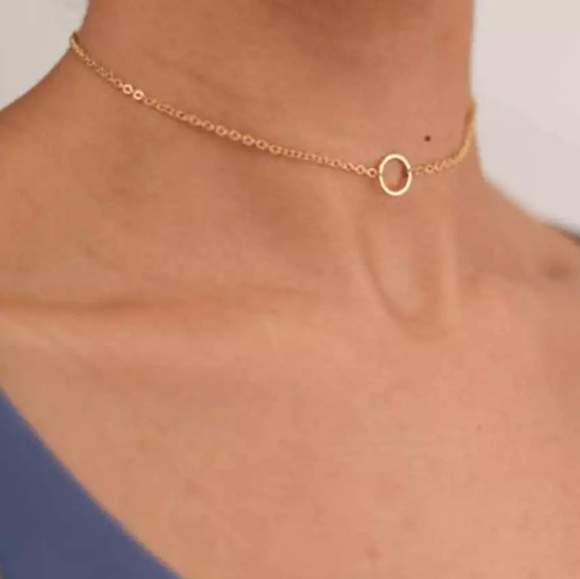 4 for $25! Cute Circle choker ONE LEFT - Picture 1 of 3